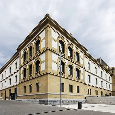 One Shot Tabakalera House Hotel 4*