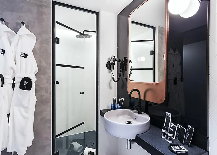 Hotel One Shot Tabakalera House