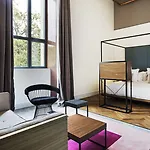 One Shot Tabakalera House 4* San Sebastián