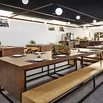 One Shot Tabakalera House 4*