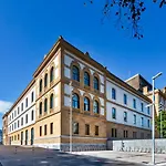 One Shot Tabakalera House Hotel San Sebastián