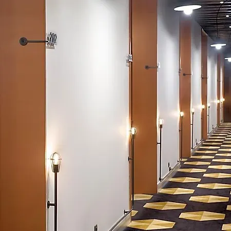 One Shot Tabakalera House Szálloda 4*