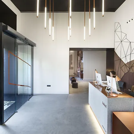 One Shot Tabakalera House Отель Сан-Себастьян