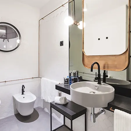 Отель One Shot Tabakalera House 4*